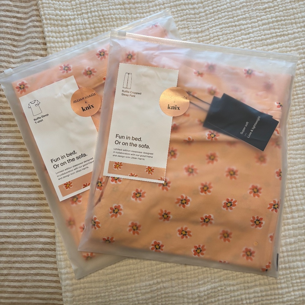 BNWT Jillian Harris & Knix Ruffle Sleep Top & Ruffle Sleep Pants